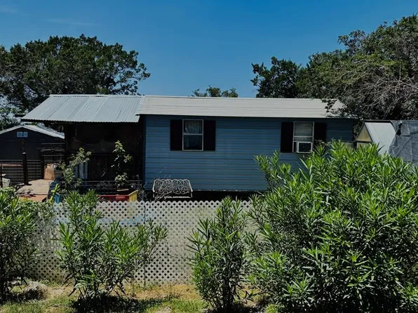 145 S Mai Rd, Kerrville, TX 78028