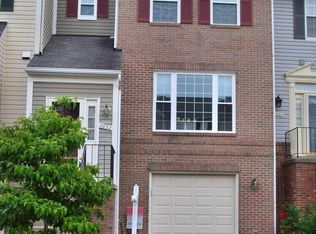 6832 Kerrywood Cir, Centreville, VA 20121