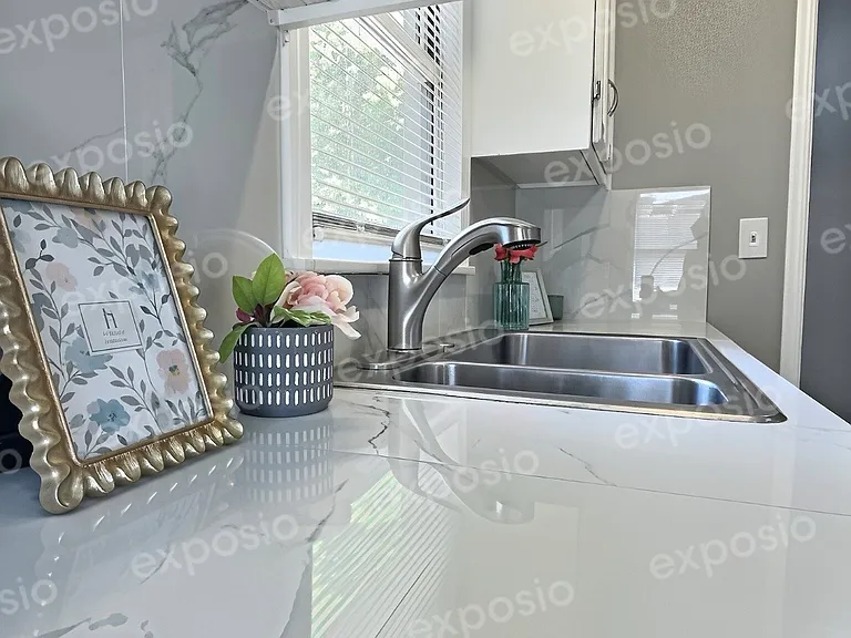 1161 SE 21st St — Photo 5