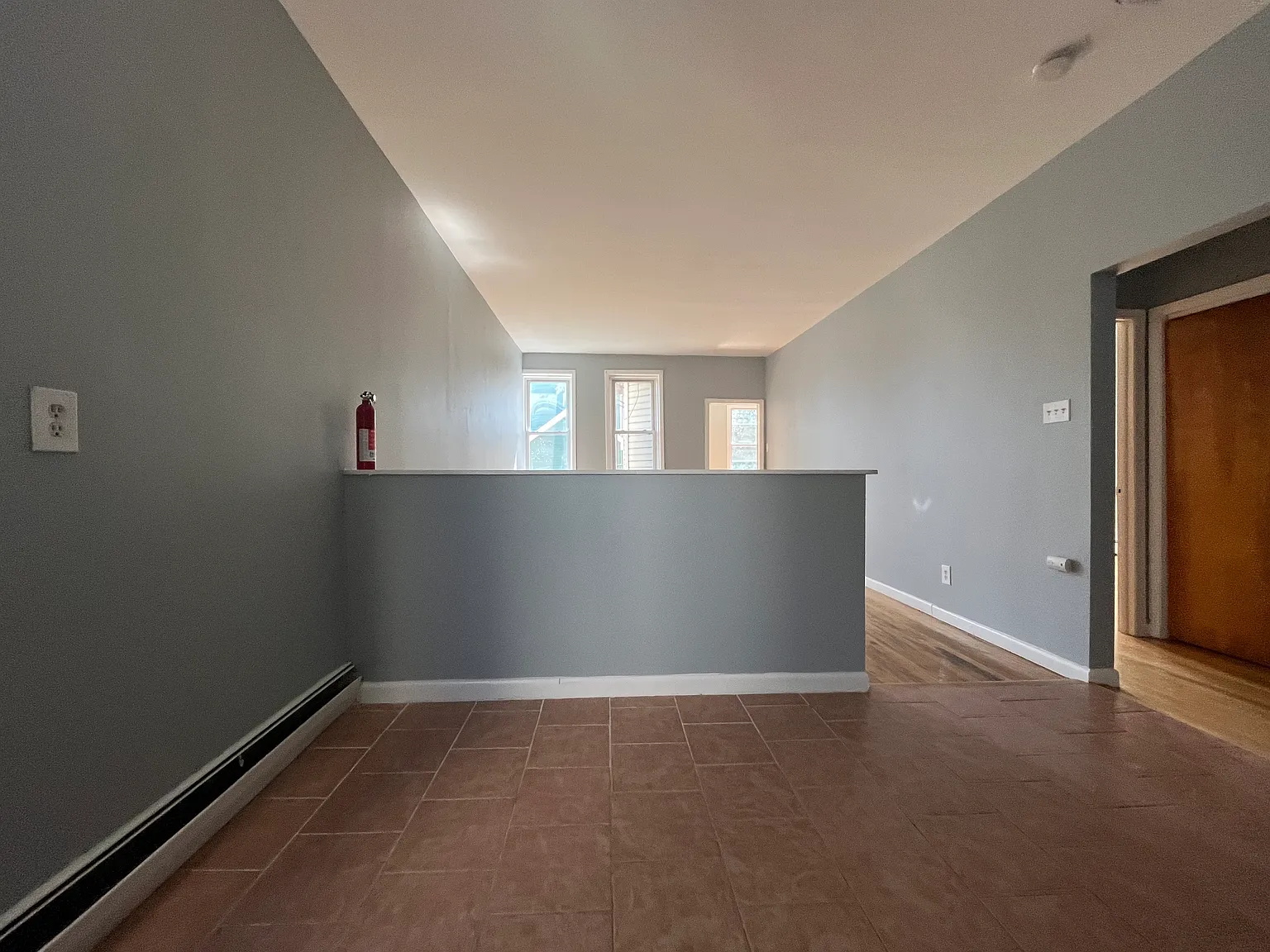 1048 Broadway — Photo 3