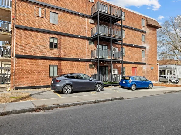 26 W Wyoming Ave APT 1D, Melrose, MA 02176