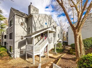 2295 Hunters Run Dr, Reston, VA 20191