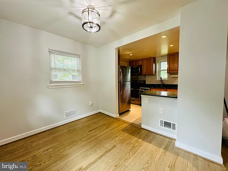 2500 Lake Ave — Photo 10