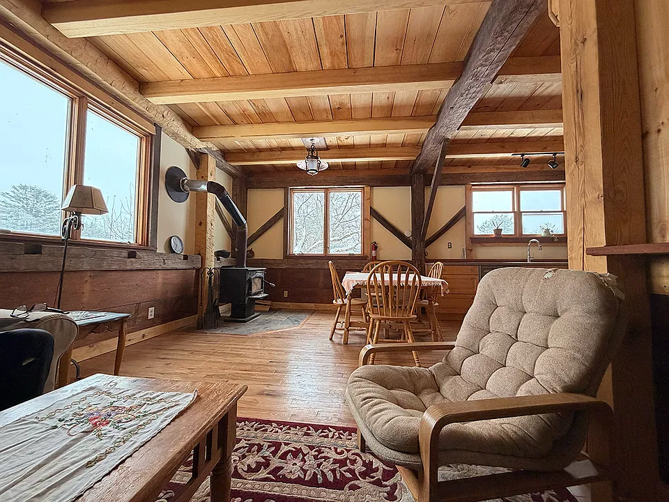 1095 Ryder Rd