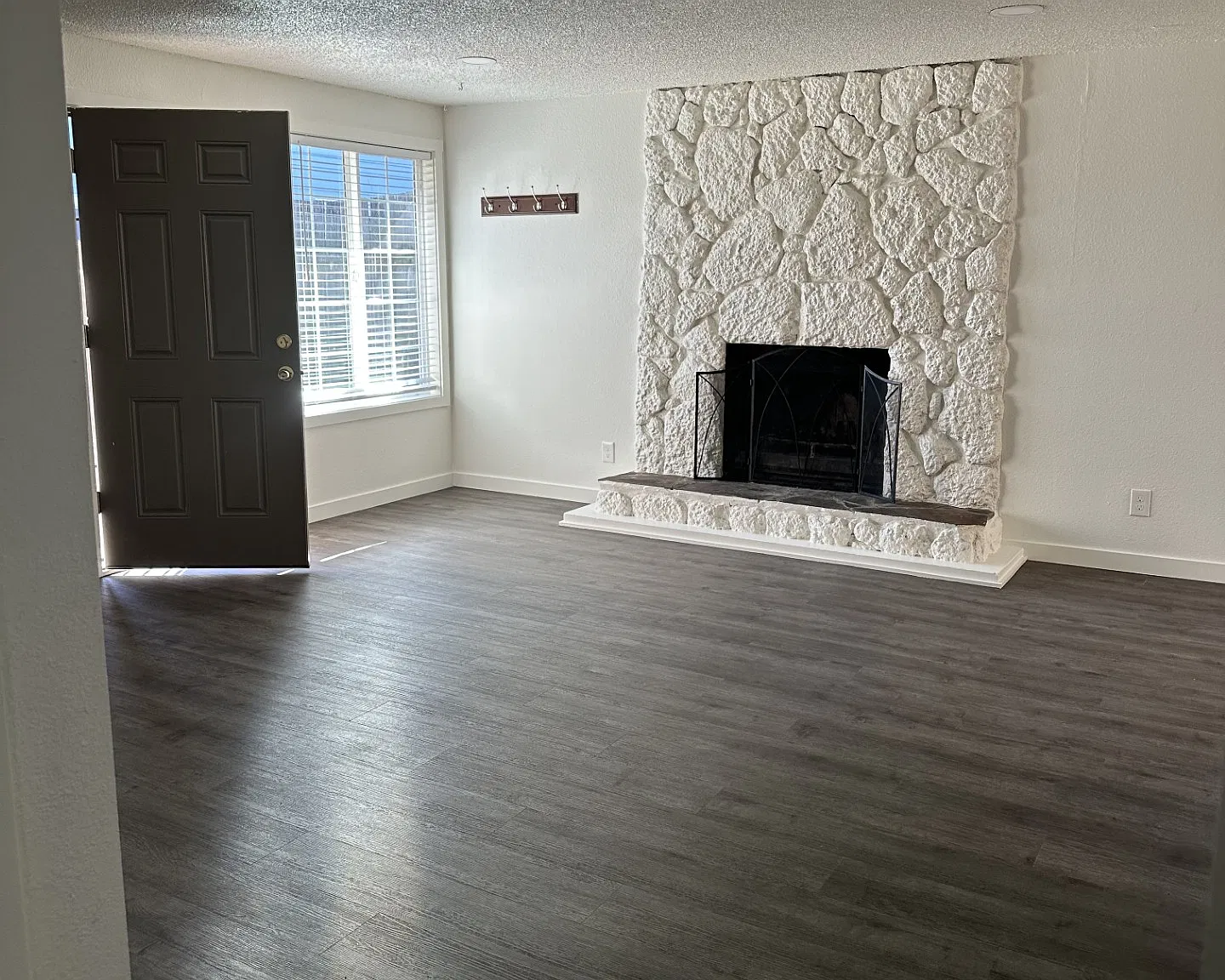 2 bed, 780 sqft, $1,850 — Photo 3