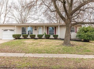 425 Humes Ln, Florissant, MO 63031