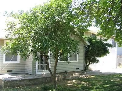 6920 8th St photo 1