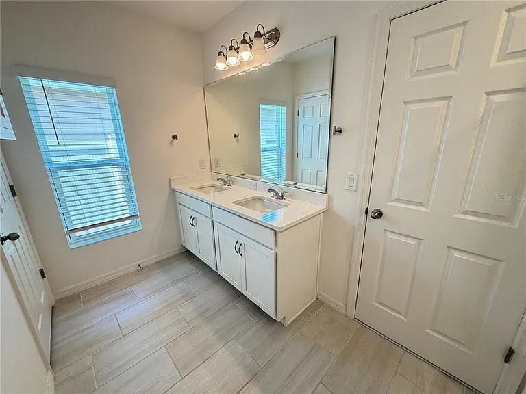 4209 Deleon St — Photo 19