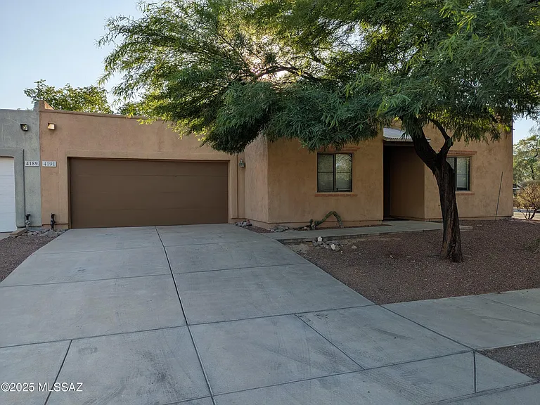 4191 N Fortune Loop — Photo 1