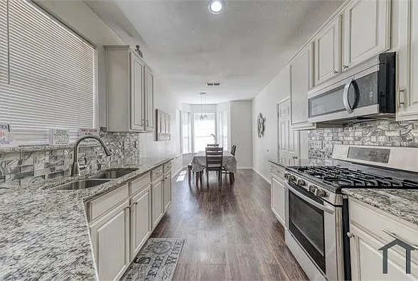 4917 Lodgepole Ln — Photo 5