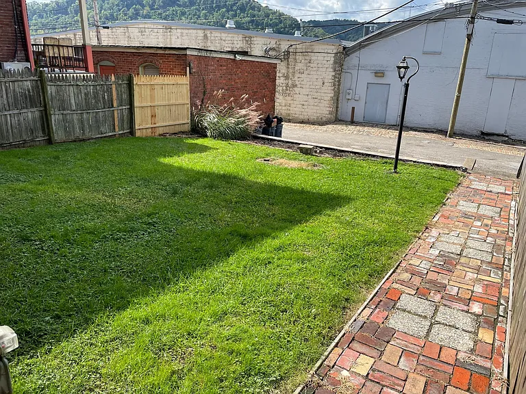 2305 Chapline St — Photo 5