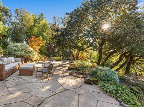 7061 Bennett Valley Road, Santa Rosa, CA 95404