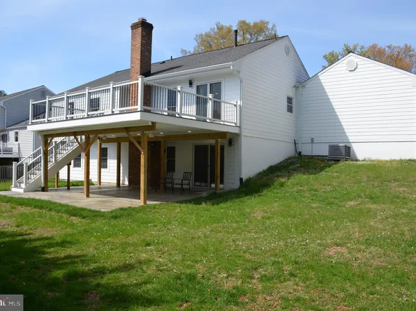 9012 Paddock Ln, Rockville, MD 20854