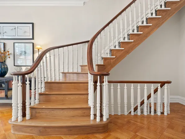 506 East 87th Street image 4 of 20