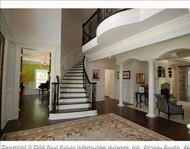 1056 S Bay Shore Dr, Virginia Beach, VA, 23451
