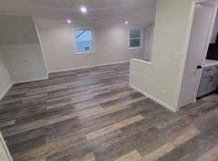 6 Pierson Pl #B, Hopewell, NJ 08525