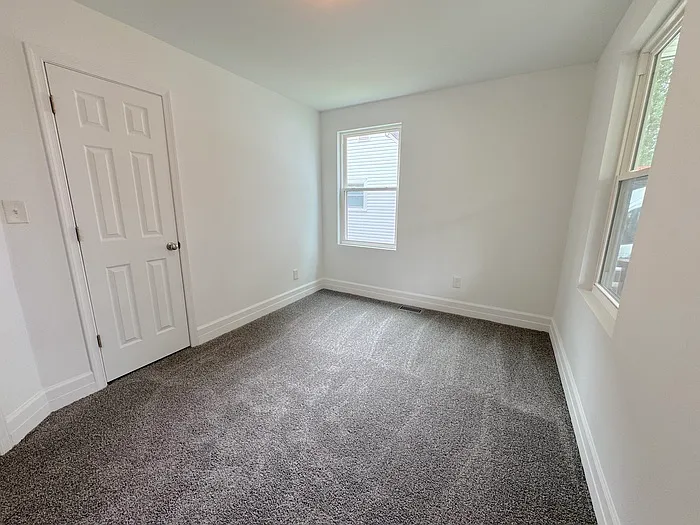 516 Homestead Ave — Photo 13