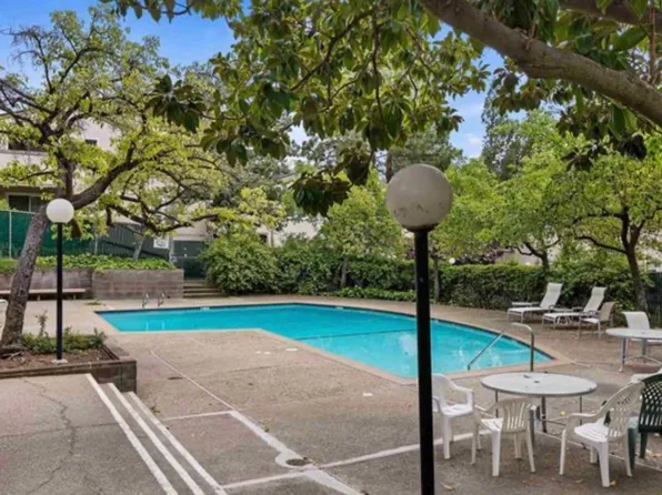 385 Camelback Rd APT 2, Pleasant Hill, CA 94523