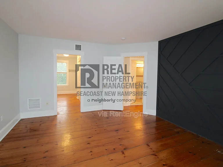 586 Central Ave — Photo 11
