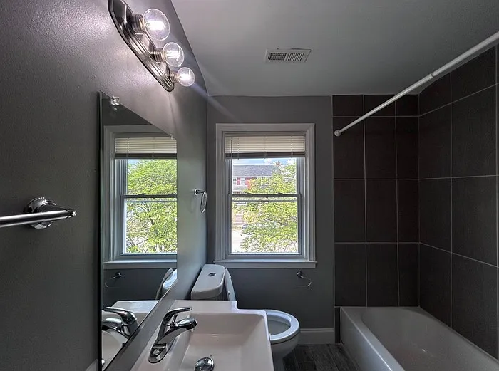 1399 Gittings Ave — Photo 6