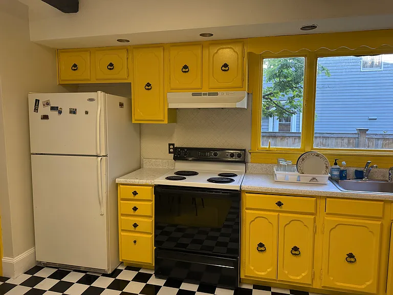 9 Adams St #1 — Photo 2