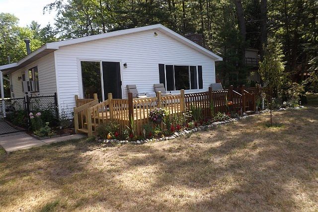 1st image of 735 Springwood Dr