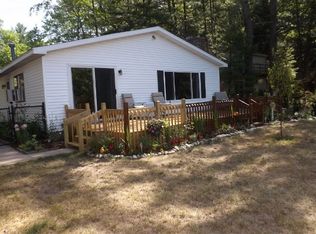 735 Springwood Dr, Prudenville, MI 48651