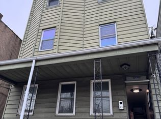 40 E 15th St APT 1, Bayonne, NJ 07002