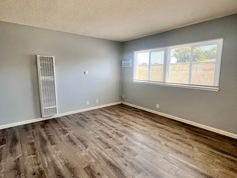 2618 Seaman Ave #2618 — Photo 5