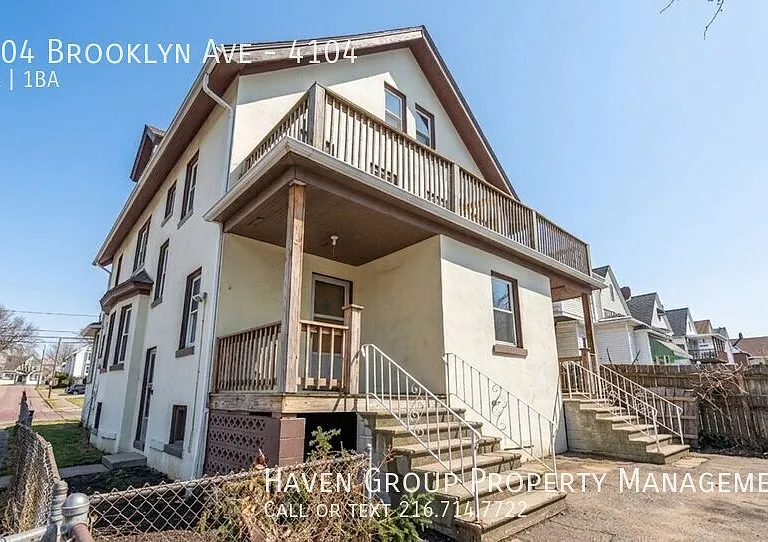4104 Brooklyn Ave #4104 — Photo 23