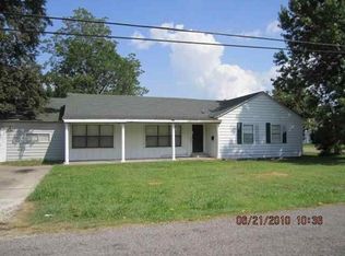 2102 4th St, Port Neches, TX 77651
