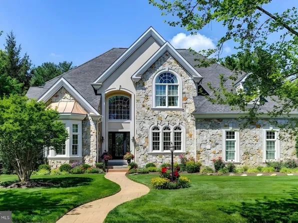9800 Anvil Ct, Perry Hall, MD 21128