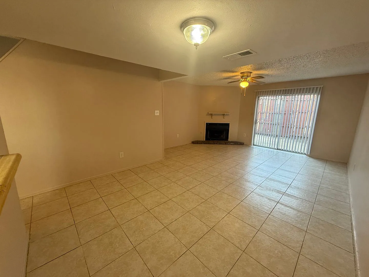 2 bedroom 2 bath condo in Plantation II Townhomes — Photo 4