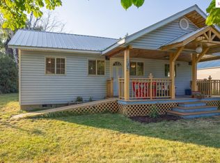 163 Canyon View Rd, Moyie Springs, ID 83845