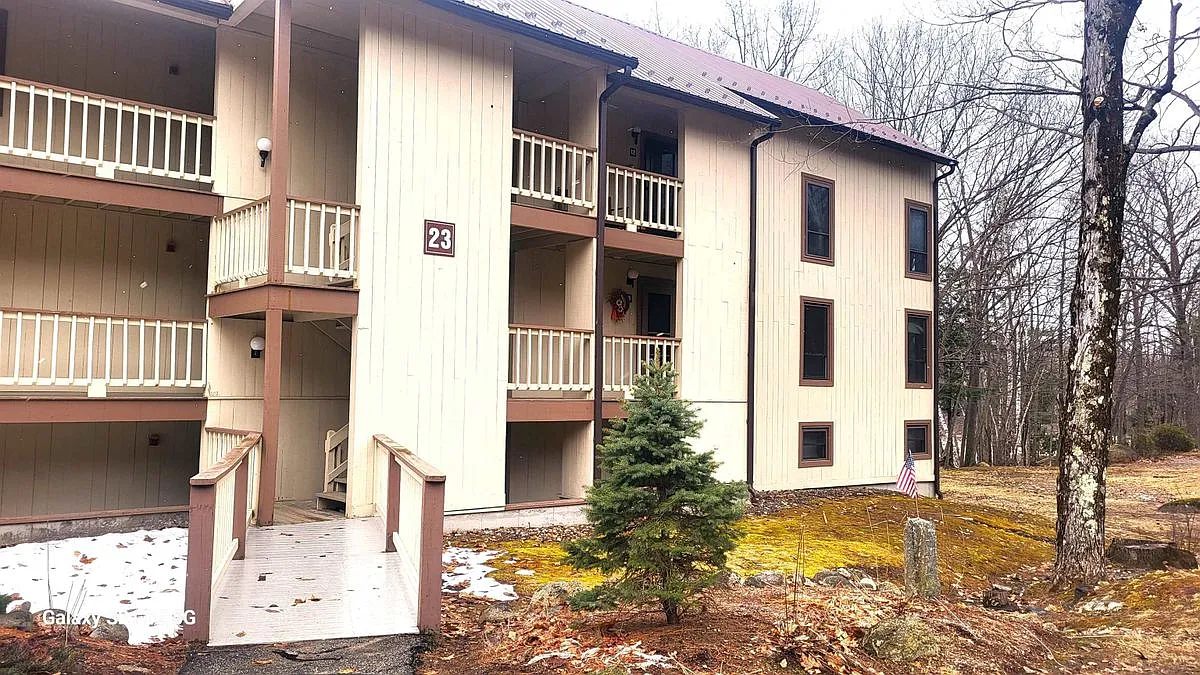 3 bed, 2.0 bath, 1304 sqft, $14,000 — Photo 1