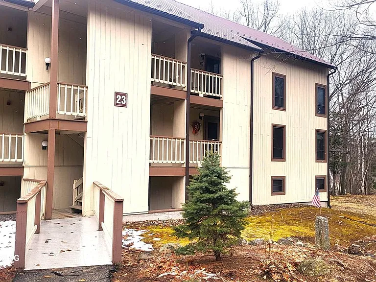 23 W Branch Rd #8 — Photo 1