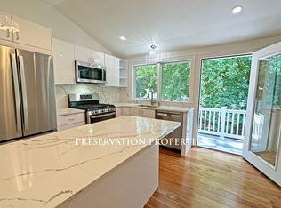32 Salisbury Rd, Newton, MA 02458