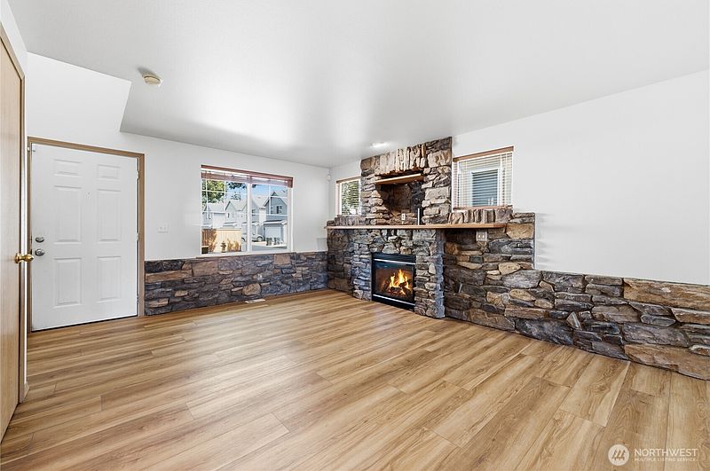 5th image of 808 28th Avenue SE