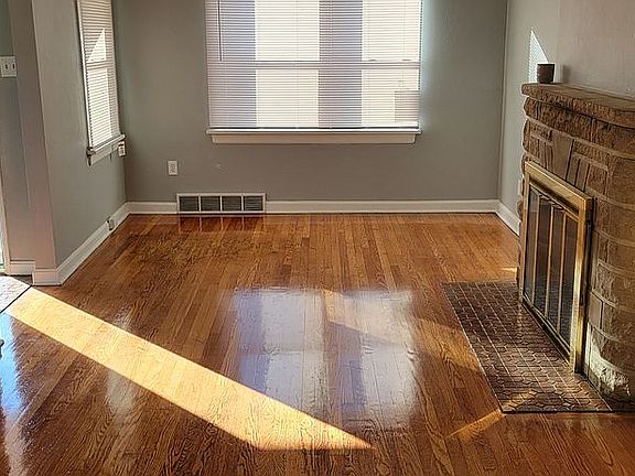 4th image of 7649 Hawthorne Pl