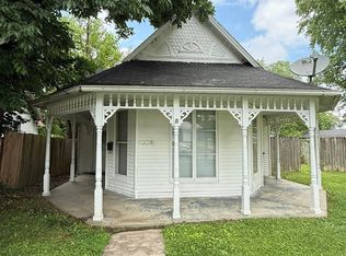515 W Vine St, Mitchell, IN 47446