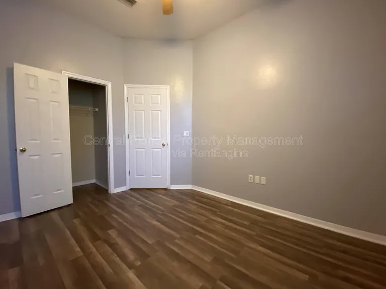 10885 Piping Rock Cir — Photo 18