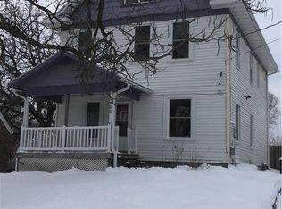 1800 E 33rd St, Des Moines, IA 50317