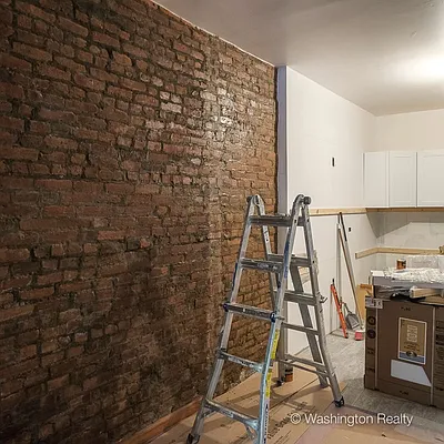 Rented by Washington Realty Corp. | media 18