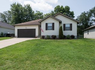 1132 E Snider St, Springfield, MO 65803