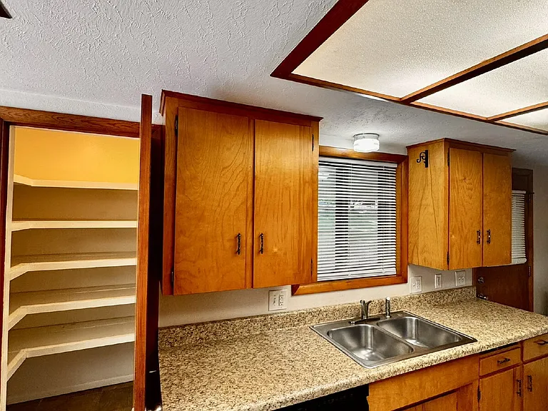 9108 Bluff Dr — Photo 6