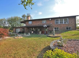 13617 Obrien Rd, Hebron, IL 60034