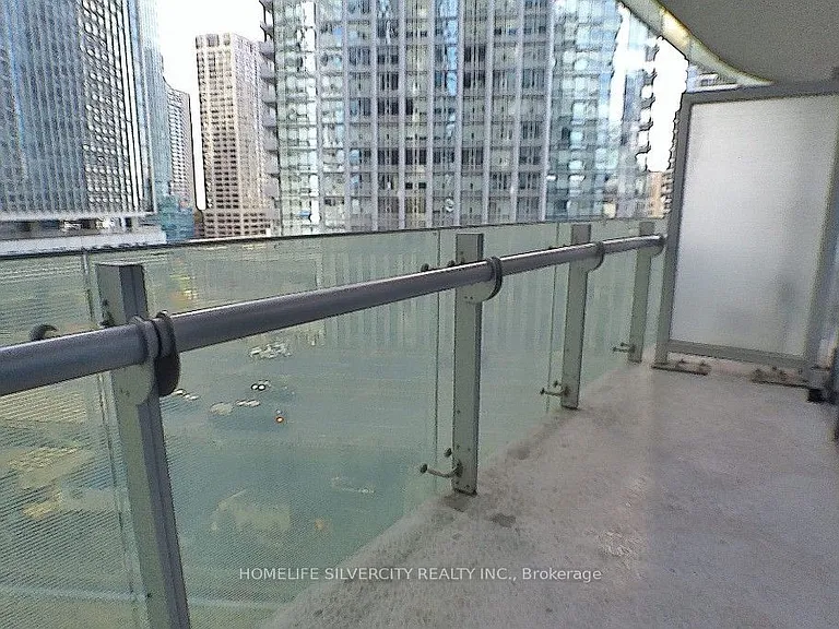 12 York St #601 — Photo 18