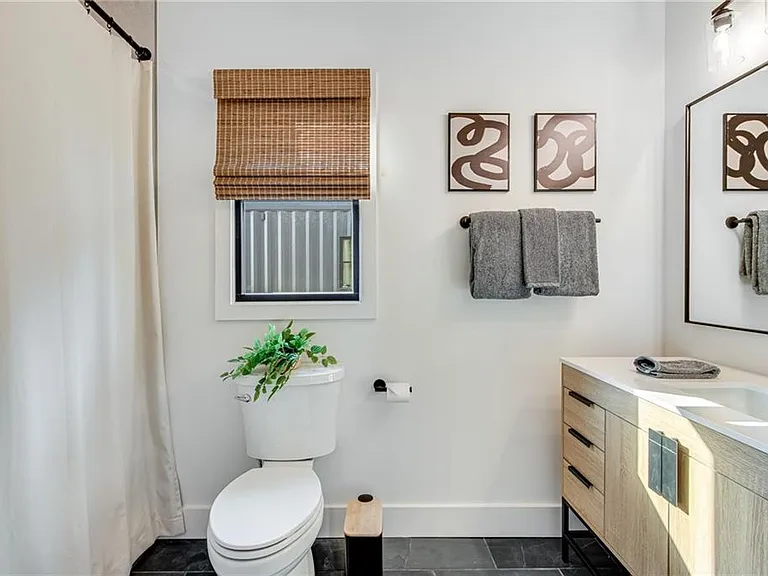 773 Bradford St — Photo 23