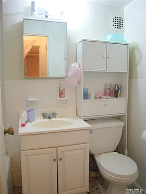 Sold by Winzone Realty Inc | media 13