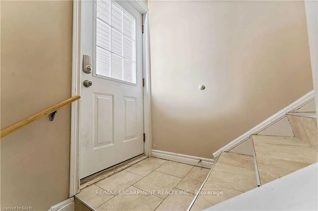 2 bed, $1,500 — Photo 2